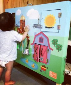 Alternative view of Painel Sensorial BusyBoard – Fazendinha